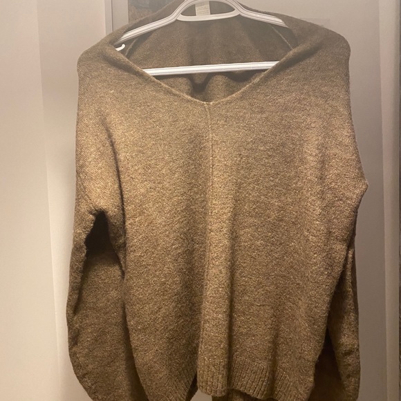 H&M V Neck Sweater - Picture 1 of 3